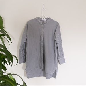 The Light Oxford Collarless Square Shirt